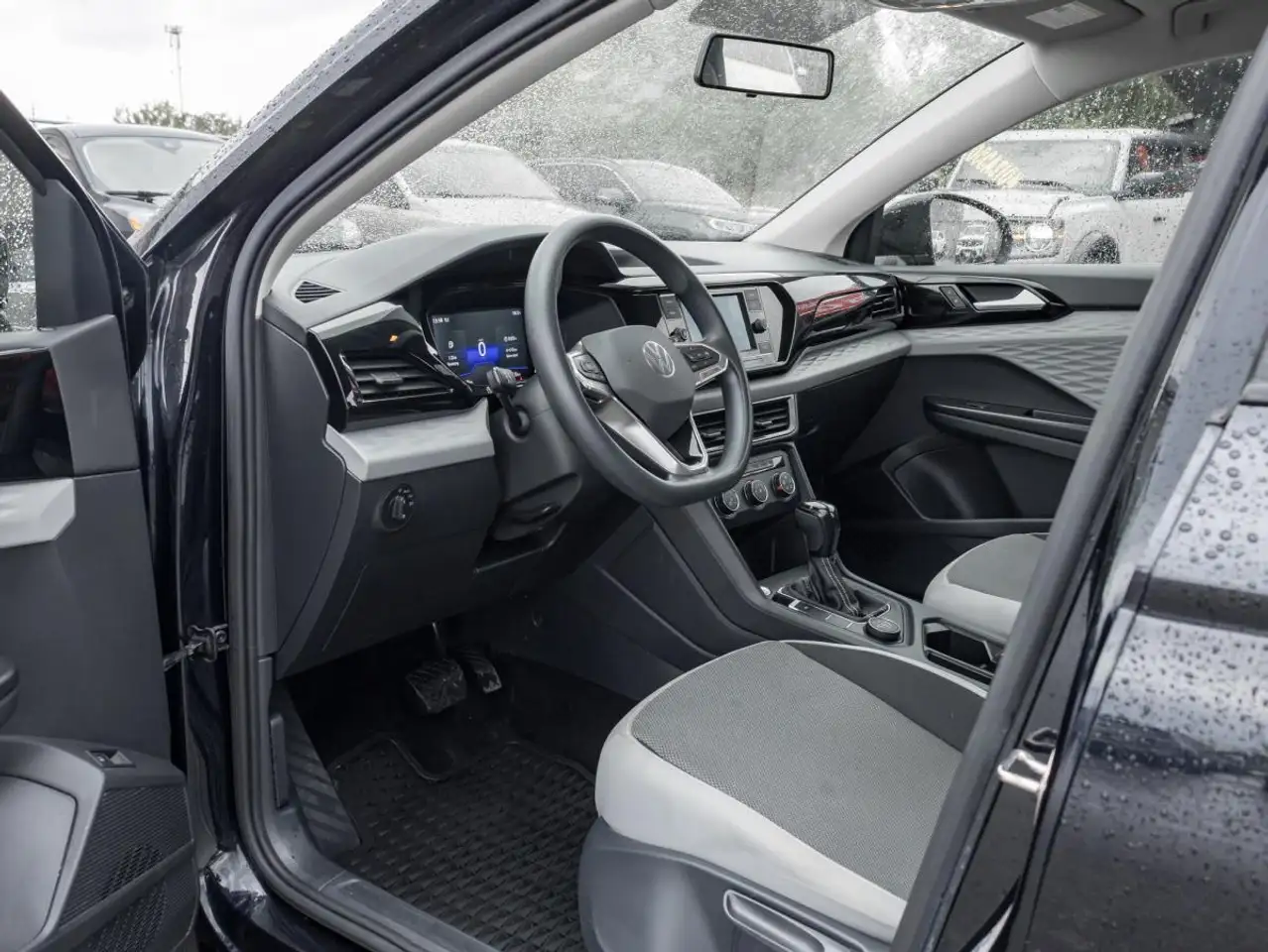 Volkswagen Taos снимка Volkswagen Taos
