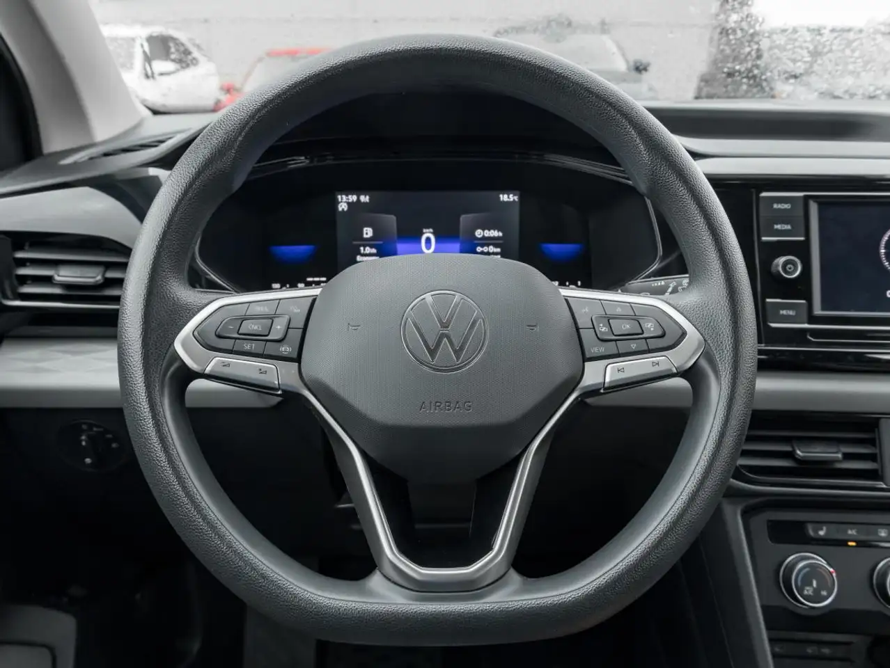 Volkswagen Taos снимка Volkswagen Taos