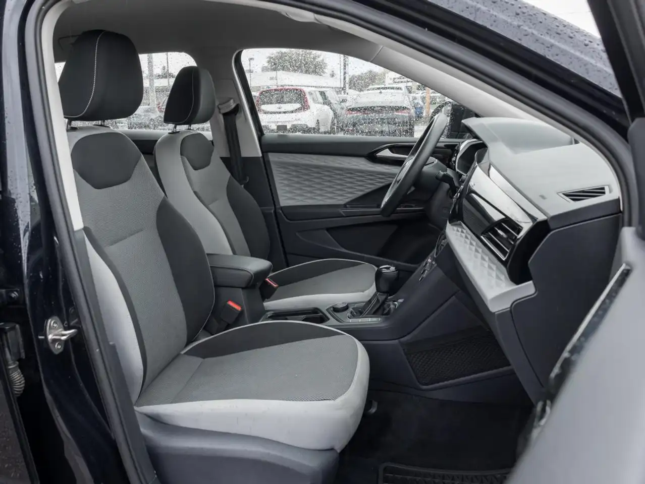 Volkswagen Taos снимка Volkswagen Taos