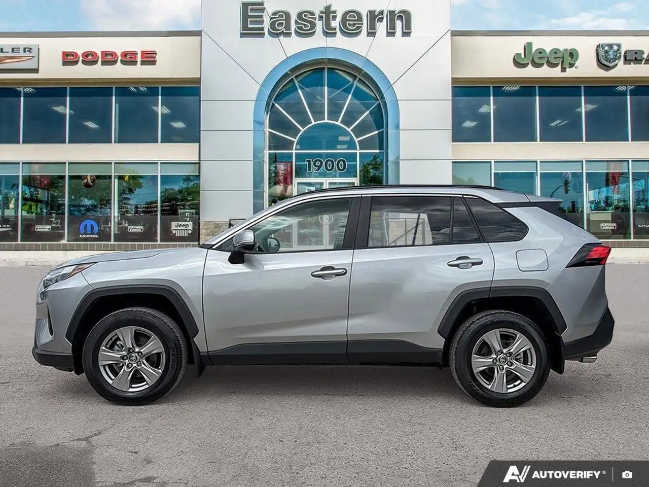 Toyota RAV 4 снимка Toyota RAV 4