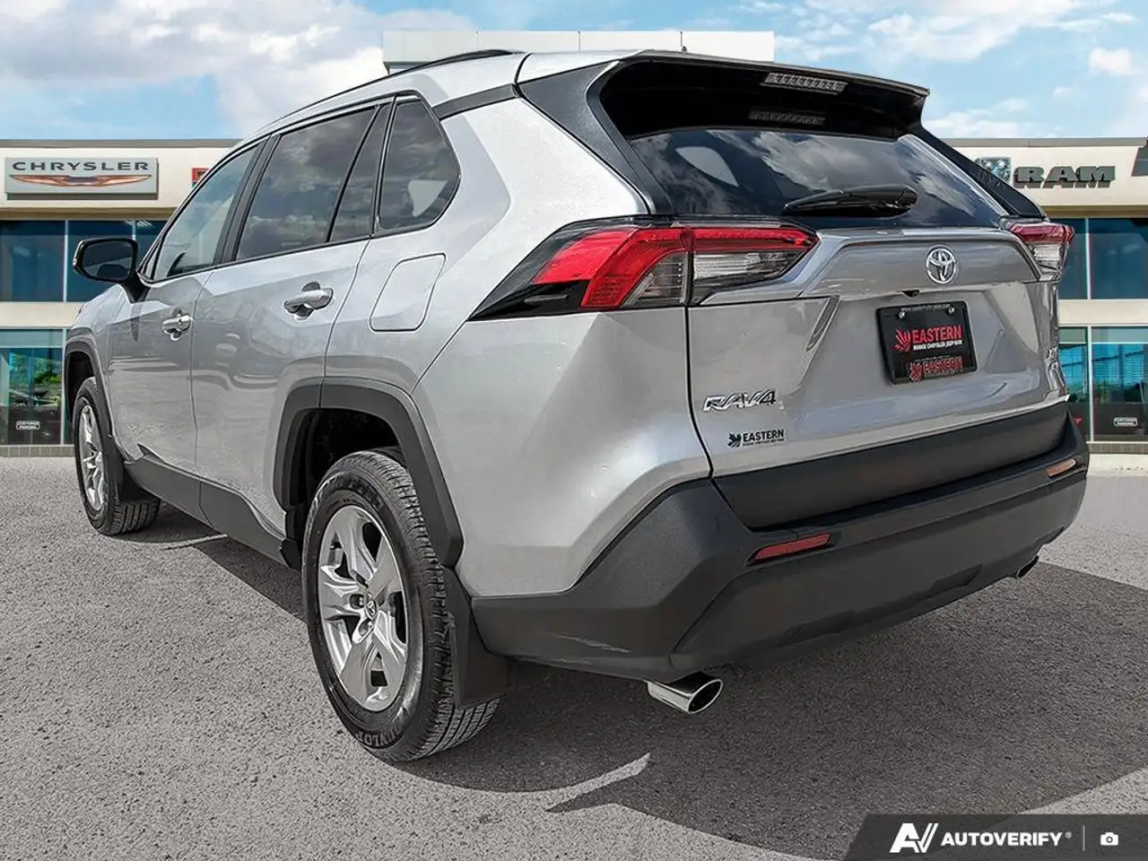 Toyota RAV 4 снимка Toyota RAV 4