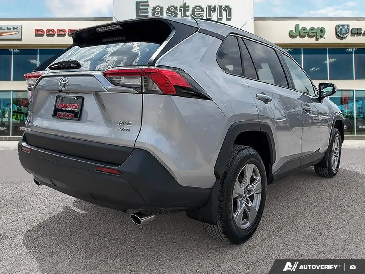 Toyota RAV 4 снимка Toyota RAV 4
