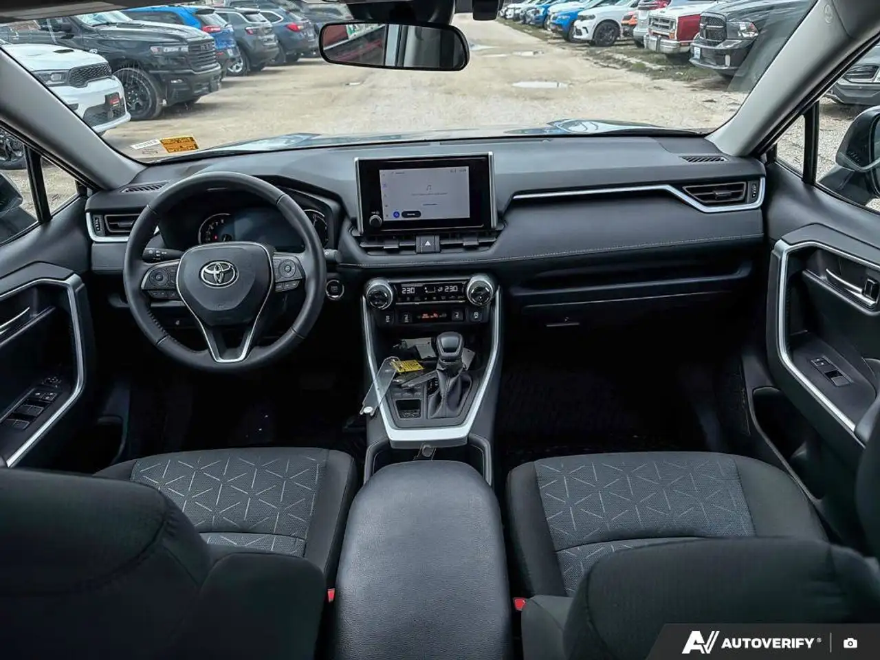 Toyota RAV 4 снимка Toyota RAV 4