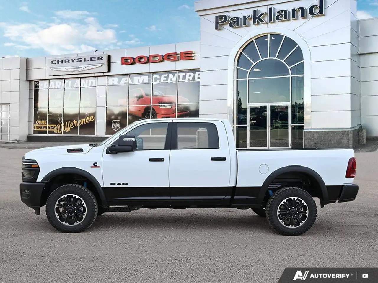 RAM 2500 снимка RAM 2500