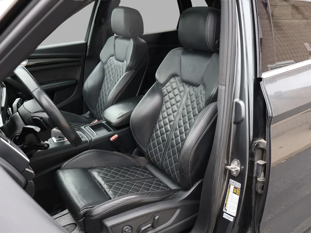 Audi SQ5 снимка Audi SQ5