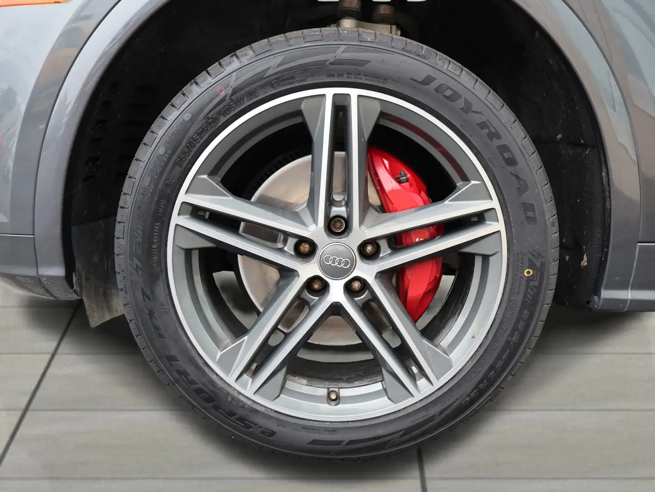 Audi SQ5 снимка Audi SQ5