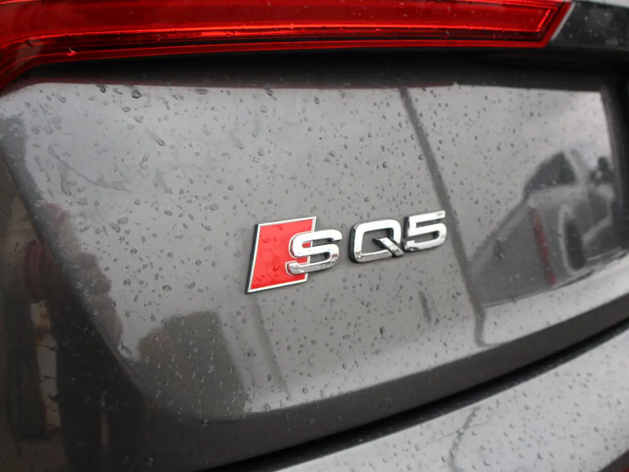 Audi SQ5 снимка Audi SQ5