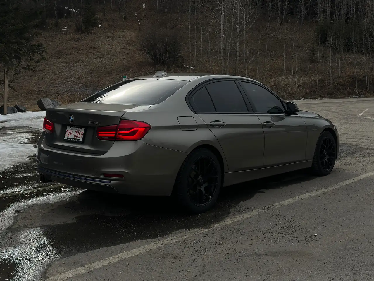 BMW 3 Series снимка BMW 3 Series