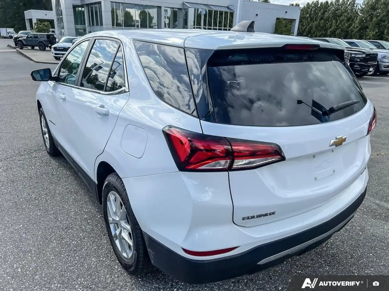 Chevrolet Equinox снимка Chevrolet Equinox