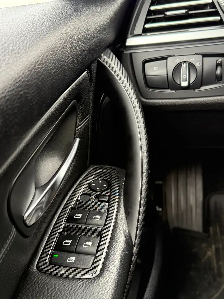 BMW 3 Series photo BMW 3 Series