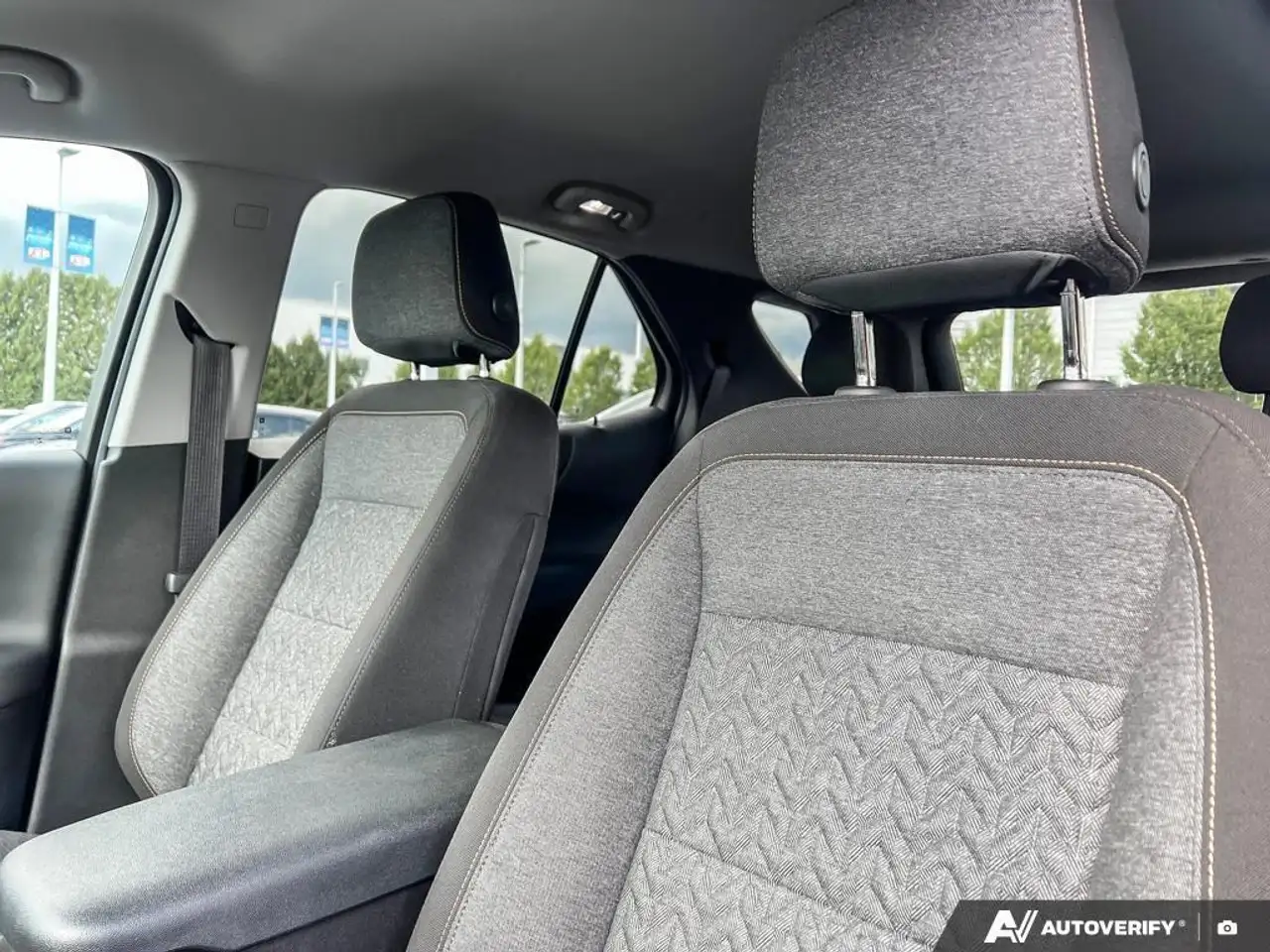Chevrolet Equinox снимка Chevrolet Equinox