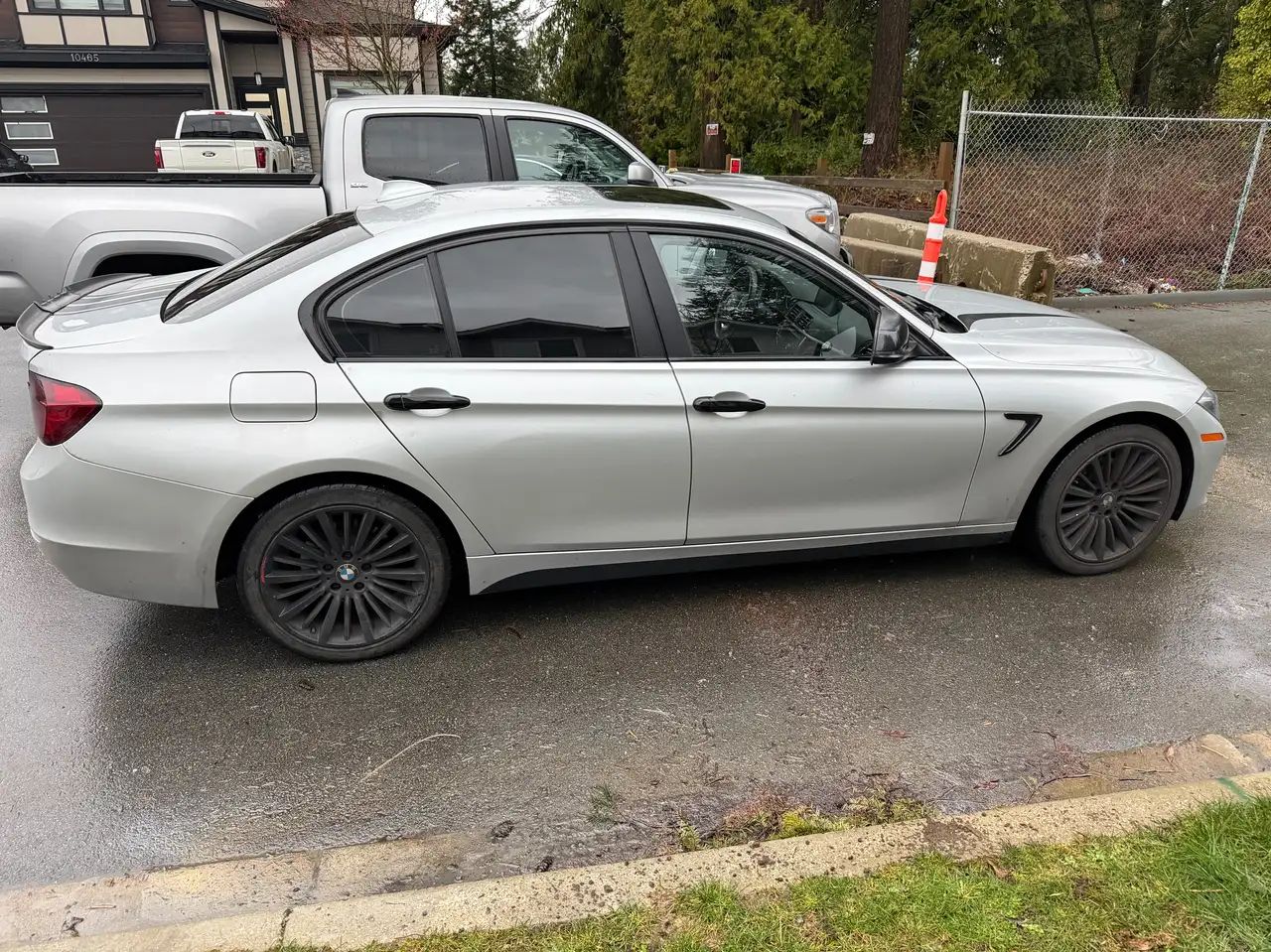 BMW 3 Series photo BMW 3 Series
