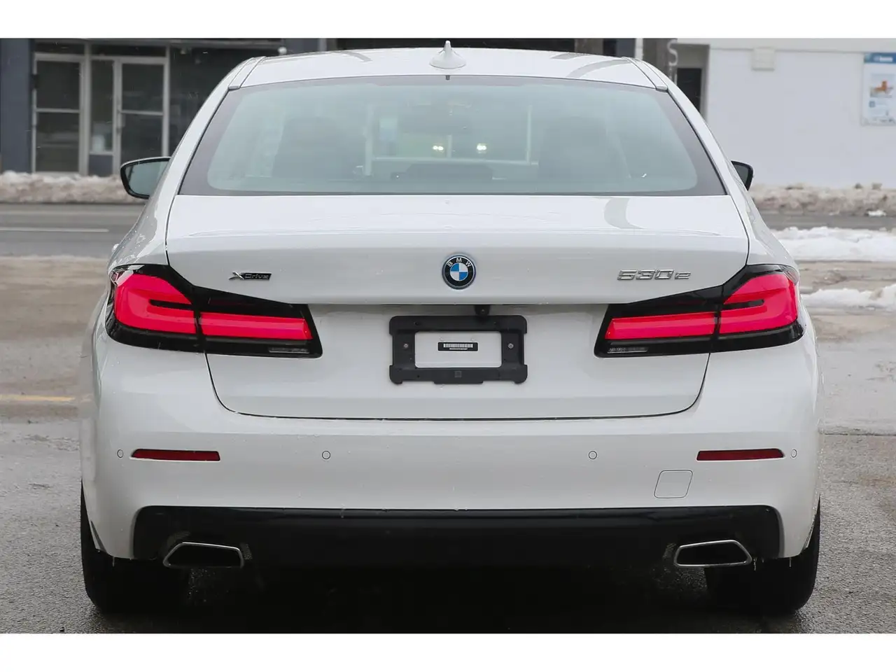 BMW 5 Series снимка BMW 5 Series
