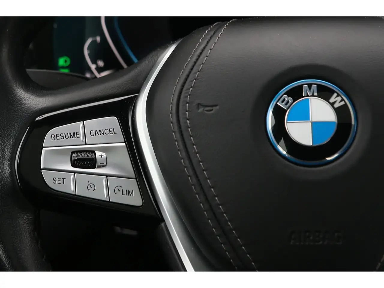 BMW 5 Series снимка BMW 5 Series