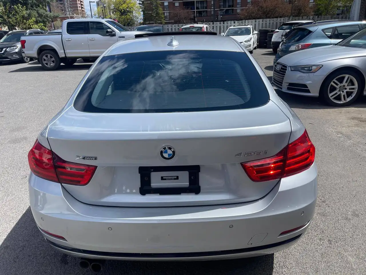 BMW 4 Series снимка BMW 4 Series
