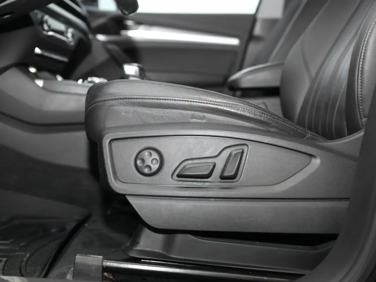 Audi Q5 photo Audi Q5