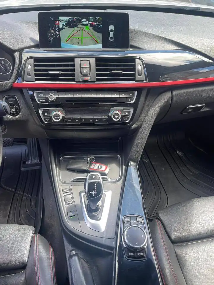 BMW 4 Series снимка BMW 4 Series