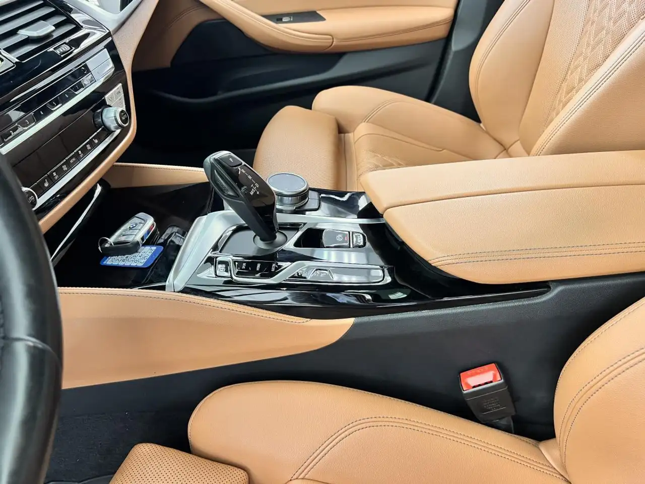 BMW 5 Series fotografie BMW 5 Series