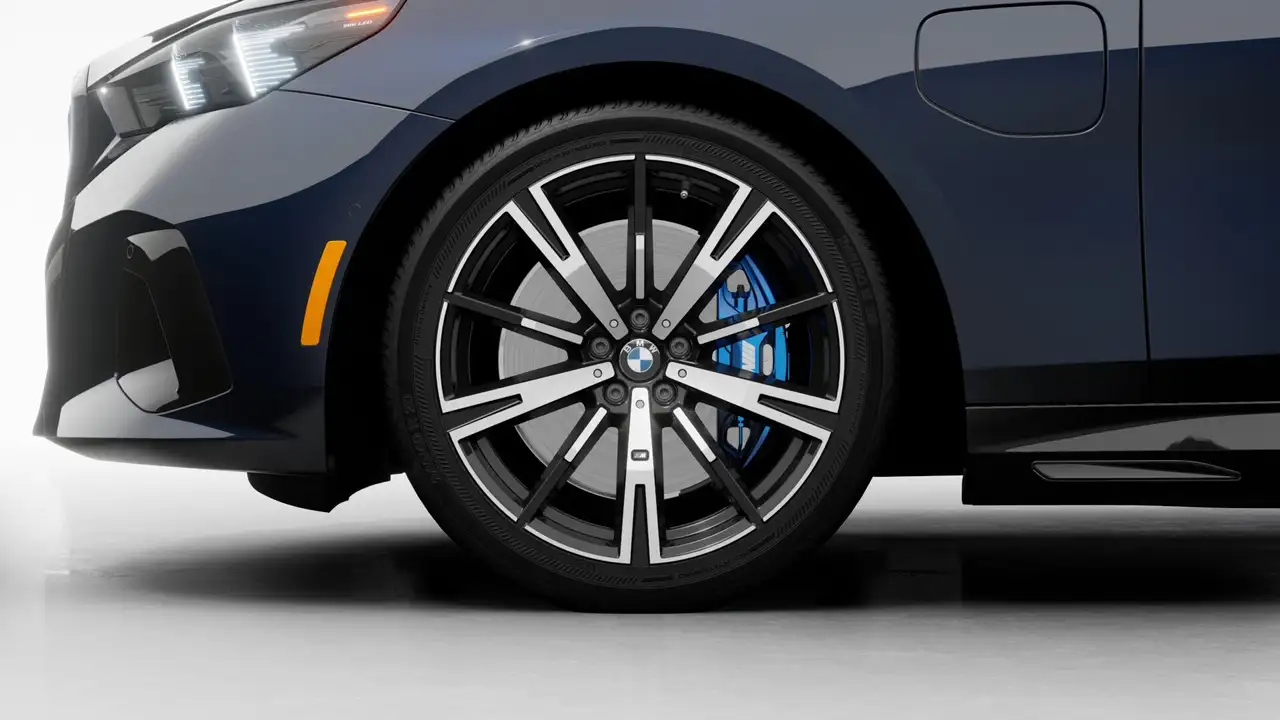BMW 5 Series photo BMW 5 Series