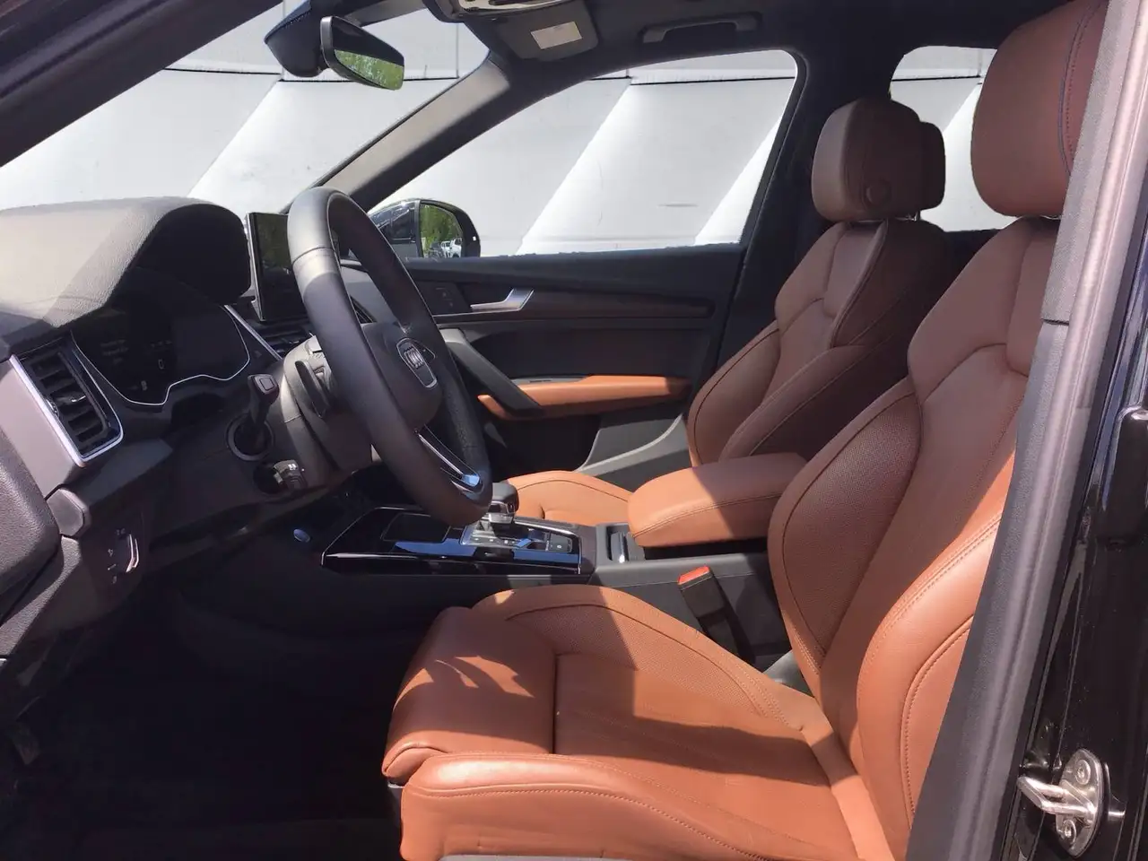 Audi Q5 снимка Audi Q5