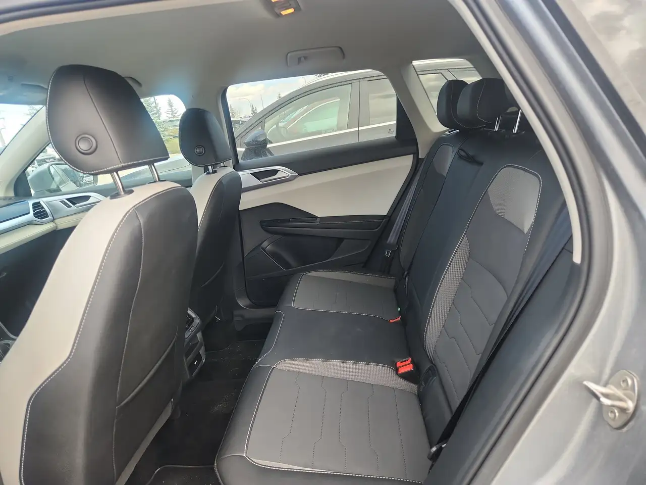 Volkswagen Taos снимка Volkswagen Taos