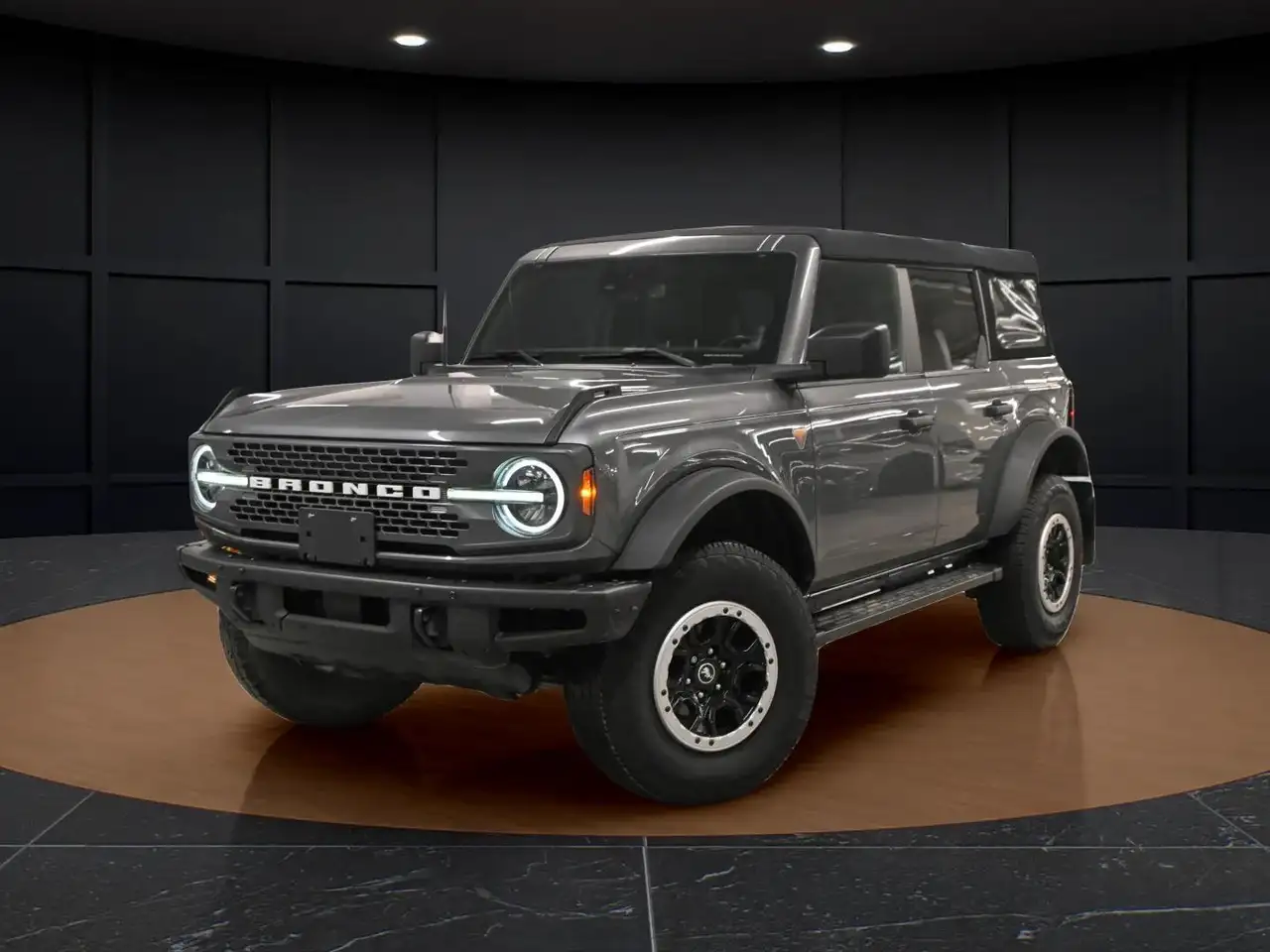 Ford Bronco снимка Ford Bronco