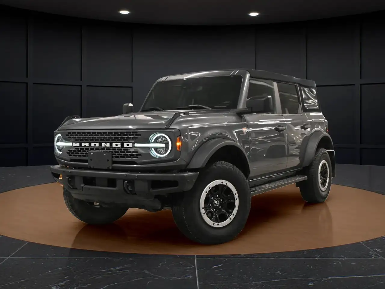 Ford Bronco снимка Ford Bronco