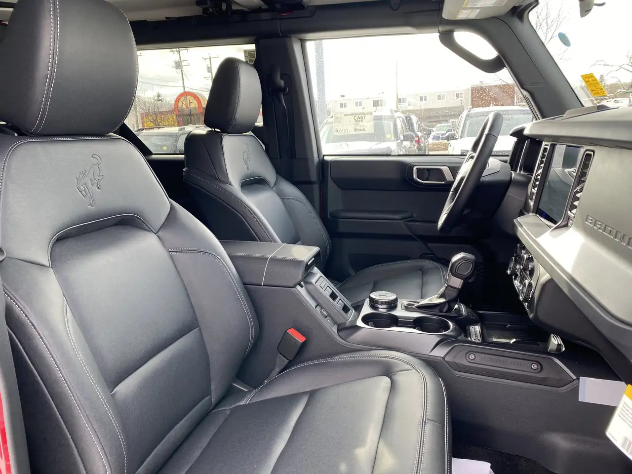 Ford Bronco снимка Ford Bronco