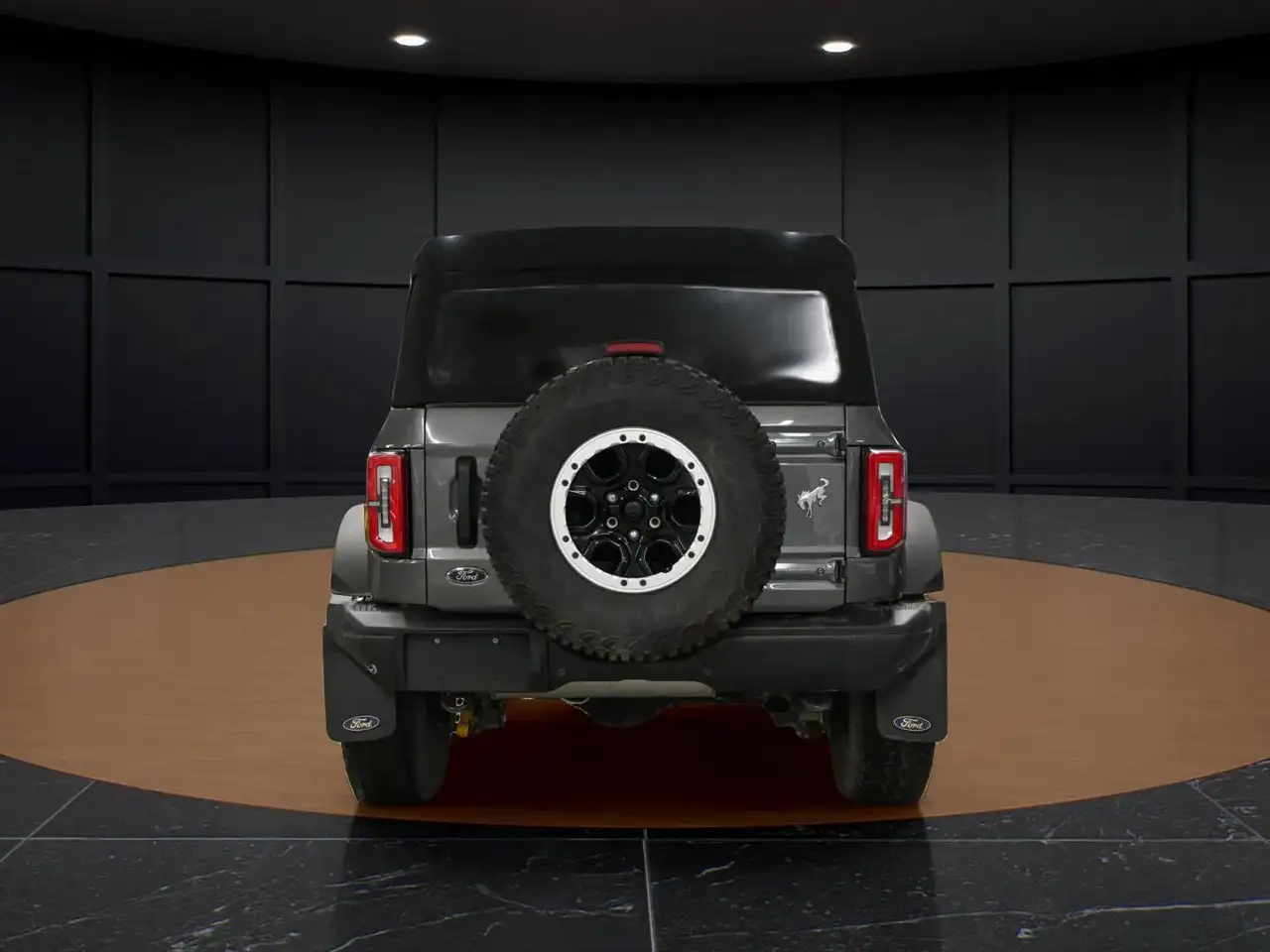 Ford Bronco снимка Ford Bronco