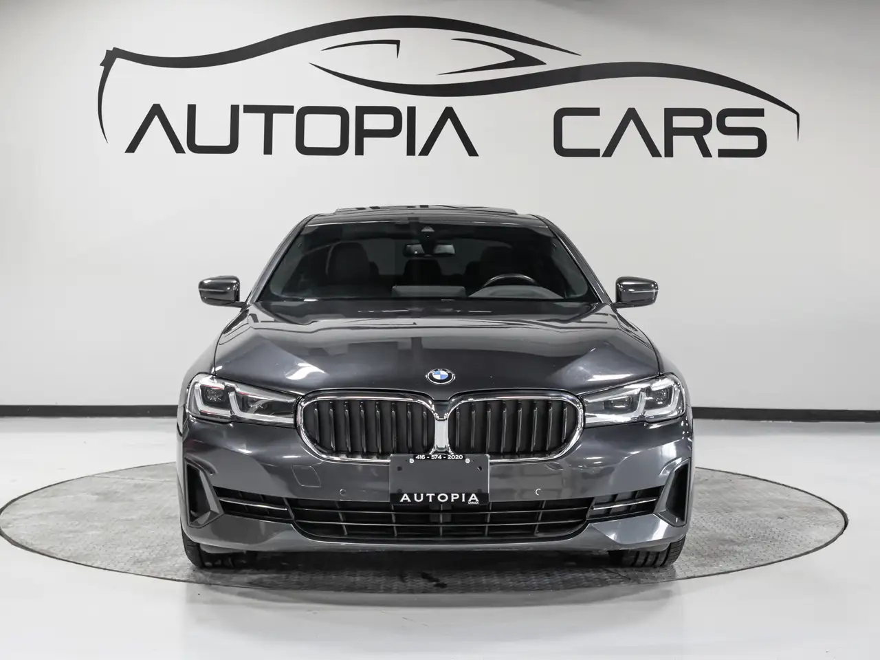 BMW 5 Series снимка BMW 5 Series