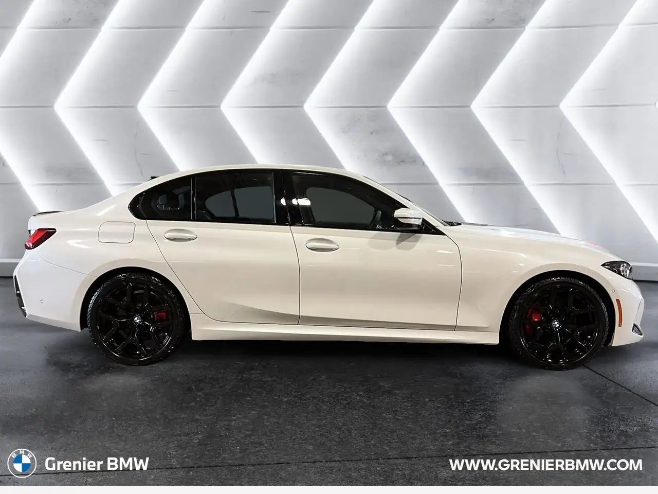 BMW 3 Series снимка BMW 3 Series