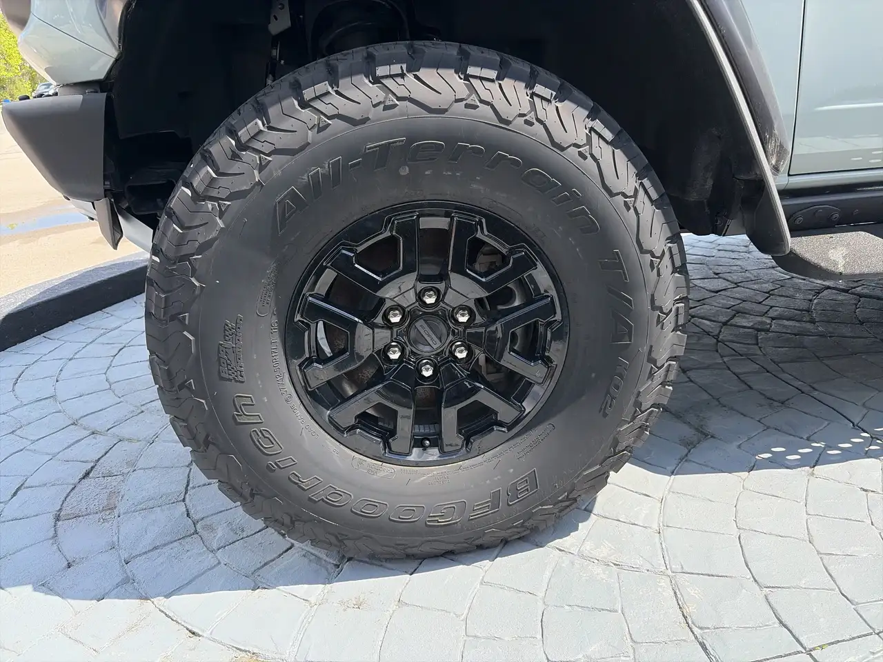 Ford Bronco photo Ford Bronco