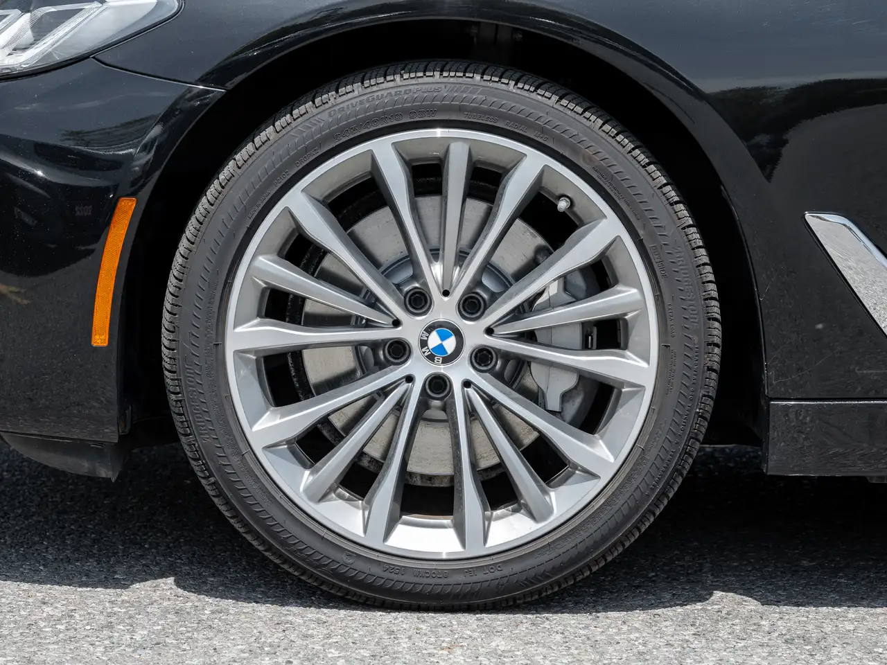 BMW 5 Series fotografie BMW 5 Series