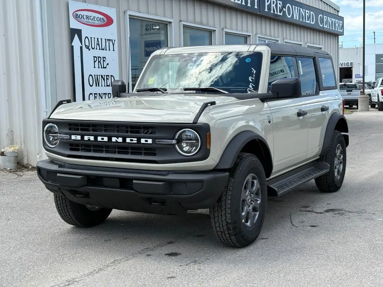 Ford Bronco снимка Ford Bronco