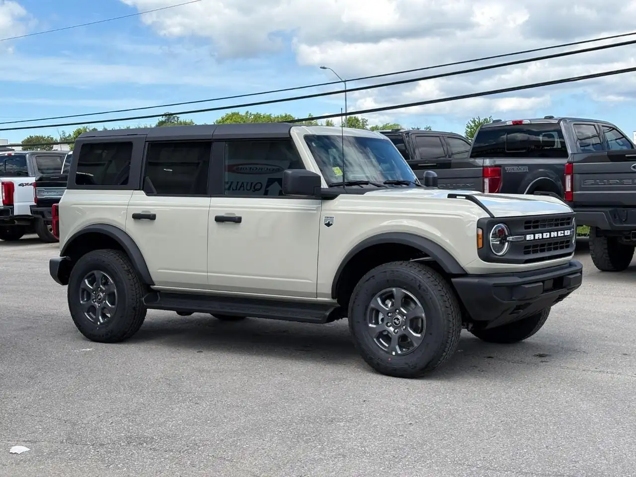 Ford Bronco снимка Ford Bronco