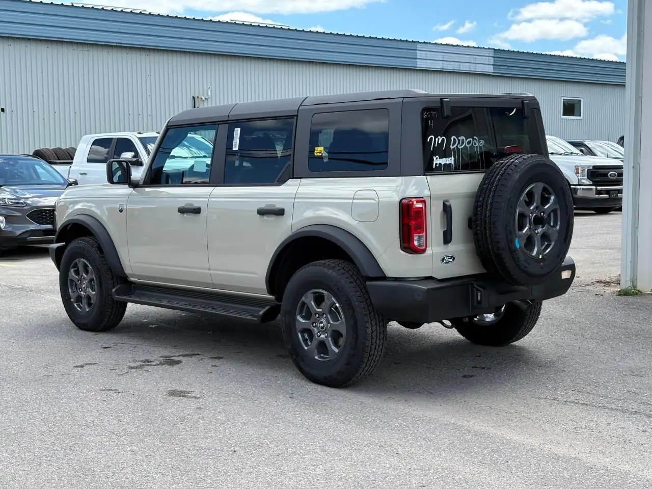 Ford Bronco снимка Ford Bronco