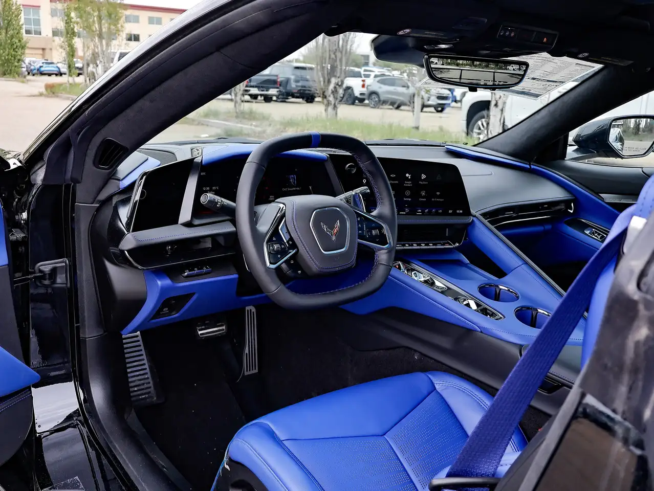 Chevrolet Corvette снимка Chevrolet Corvette