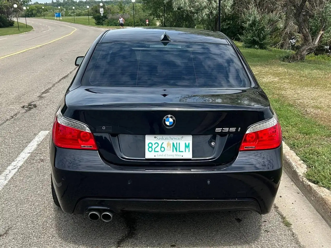 BMW 5 Series снимка BMW 5 Series