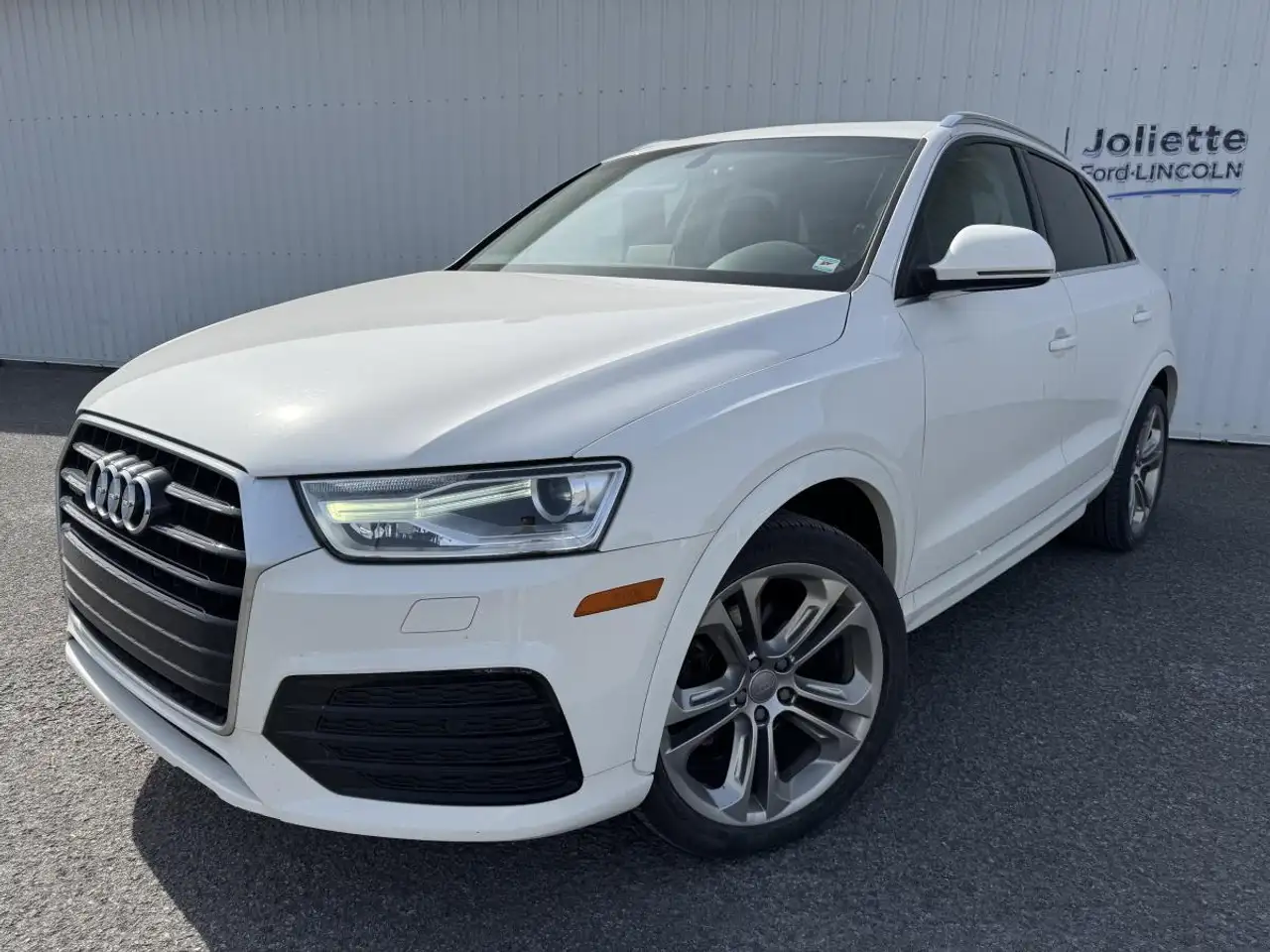 2018 Audi Q3 снимка 2018 Audi Q3