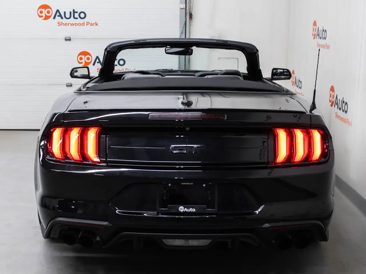 Ford Mustang снимка Ford Mustang