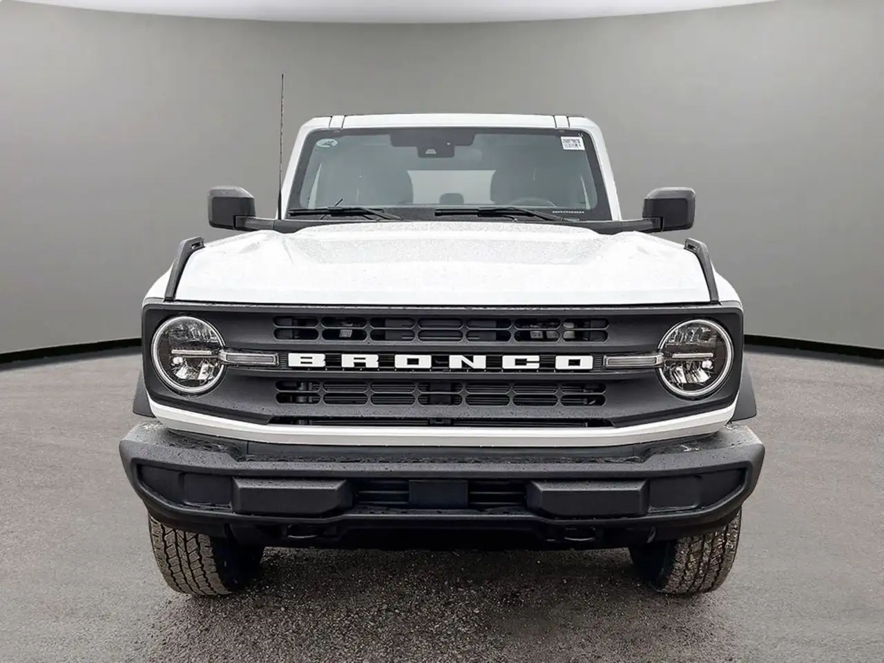 Ford Bronco снимка Ford Bronco