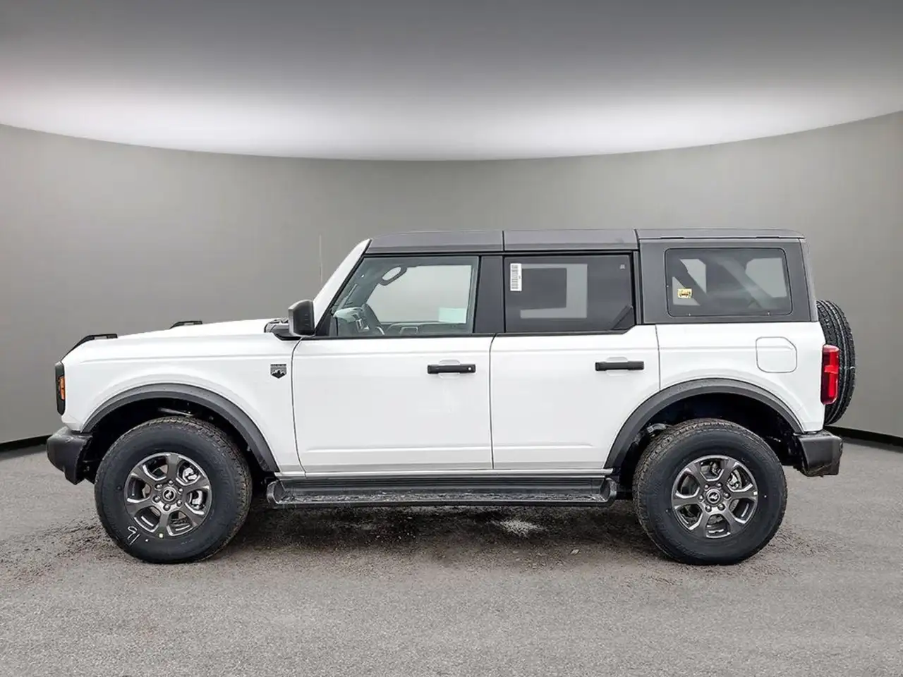 Ford Bronco снимка Ford Bronco