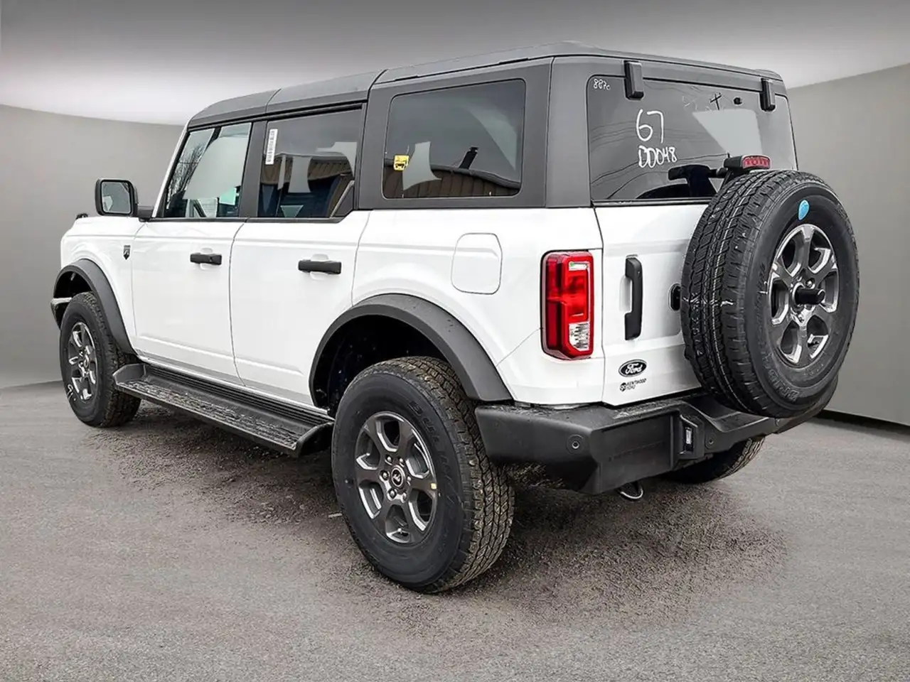 Ford Bronco снимка Ford Bronco