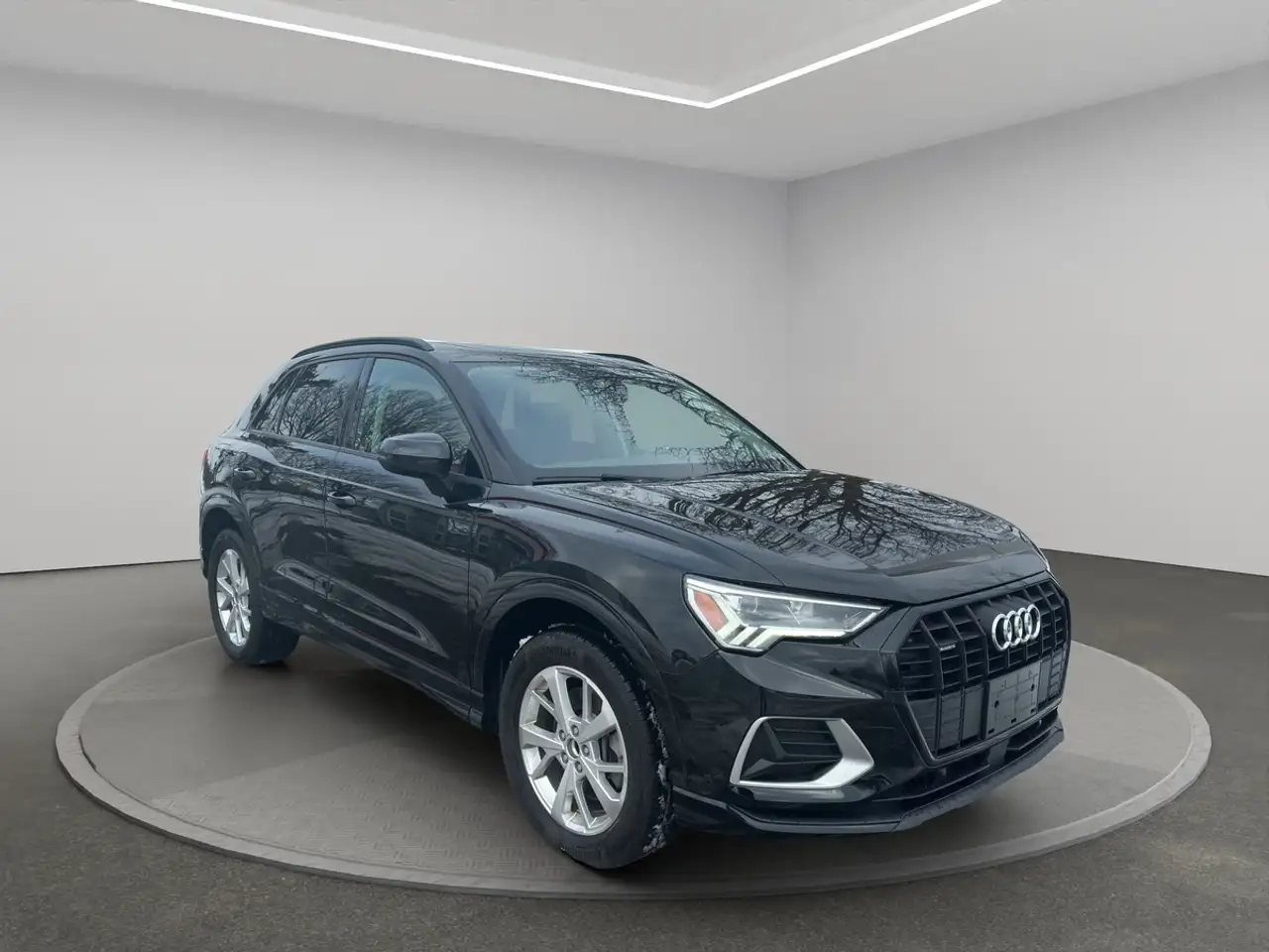 Audi Q3 снимка Audi Q3