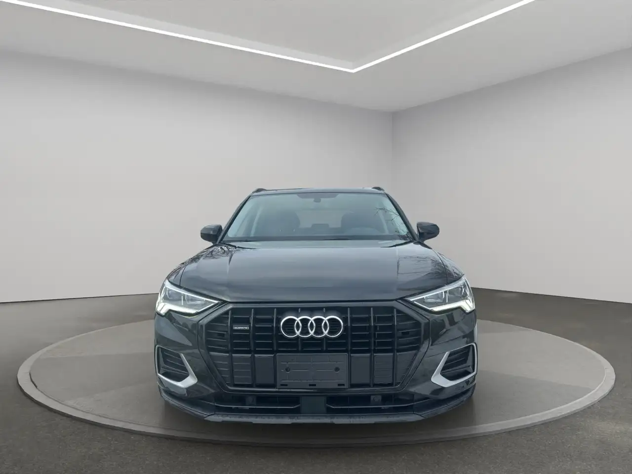 Audi Q3 снимка Audi Q3
