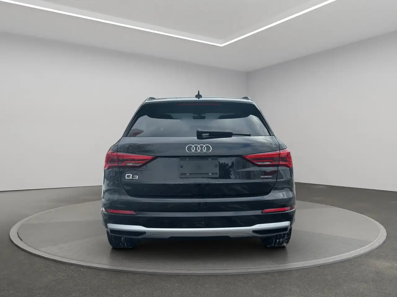 Audi Q3 снимка Audi Q3