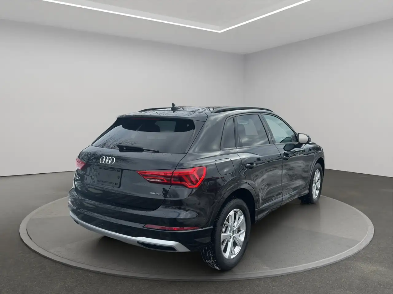 Audi Q3 снимка Audi Q3