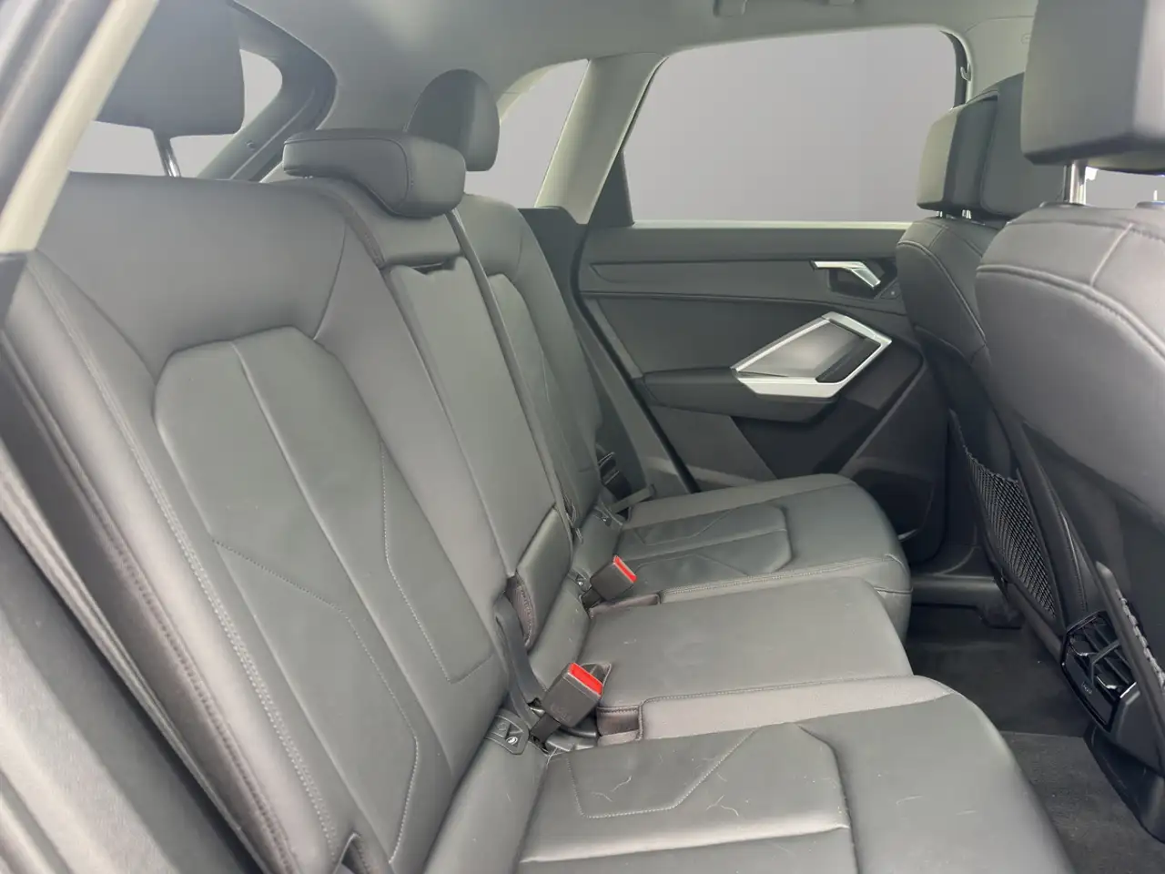 Audi Q3 снимка Audi Q3