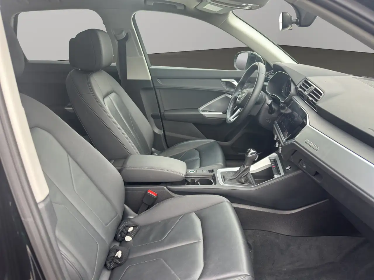 Audi Q3 снимка Audi Q3
