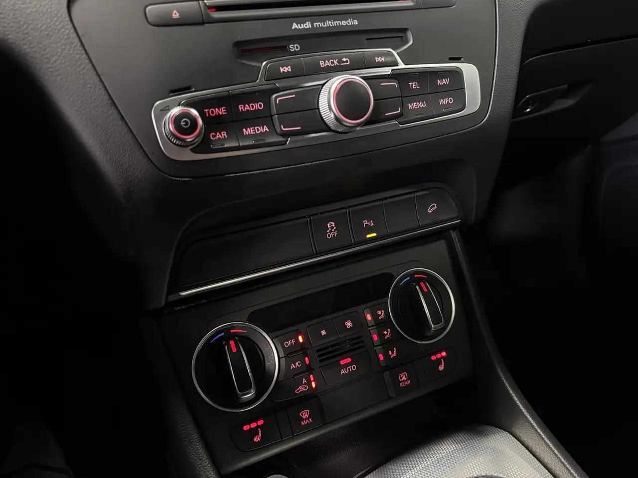 Audi Q3 fotografie Audi Q3